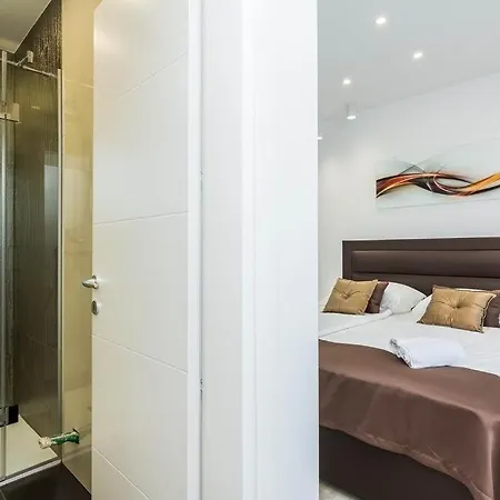 In With Seaview, Terrace, Air Condition, Wifi * Ždrelac