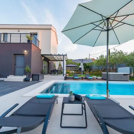 Casa de Férias In With Seaview, Terrace, Air Condition, Wifi
