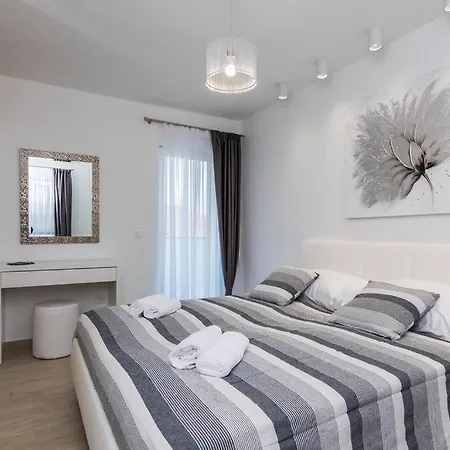 Holiday home In With Seaview, Terrace, Air Condition, Wifi