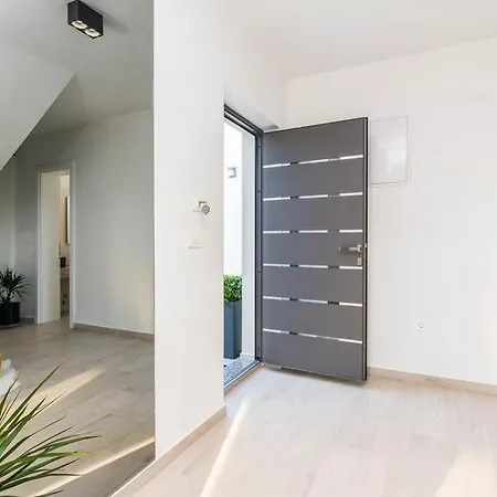 Holiday home In With Seaview, Terrace, Air Condition, Wifi