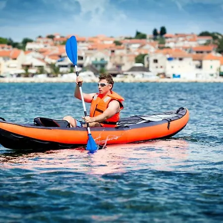 In With Seaview, Terrace, Air Condition, Wifi Zdrelac