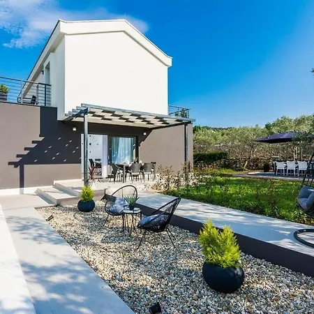 Holiday home In With Seaview, Terrace, Air Condition, Wifi *