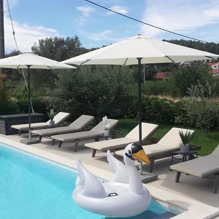 In With Seaview, Terrace, Air Condition, Wifi * Ždrelac