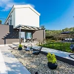 Nyaraló In With Seaview, Terrace, Air Condition, Wifi *