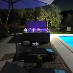 Nyaraló In With Seaview, Terrace, Air Condition, Wifi Ždrelac