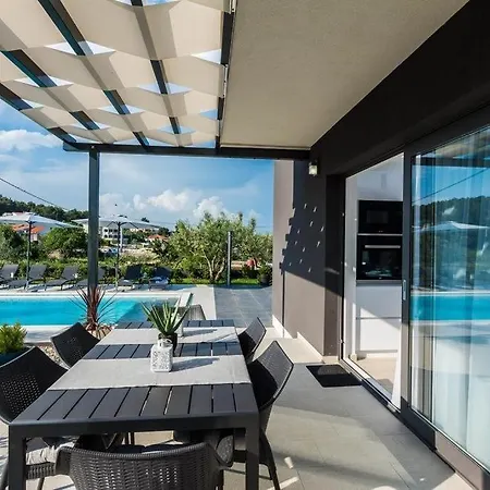 Feriehus In With Seaview, Terrace, Air Condition, Wifi